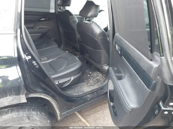 5TDGZRBH3NS208213 2022 TOYOTA HIGHLANDER - Image 8