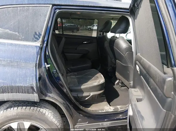 5TDGZRBH3NS223312 2022 TOYOTA HIGHLANDER - Image 8