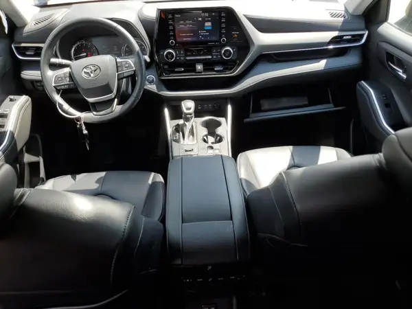 5TDGZRBH3NS227229 2022 TOYOTA HIGHLANDER - Image 8