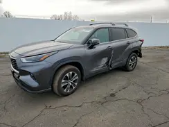 5TDGZRBH3NS237520 2022 TOYOTA HIGHLANDER