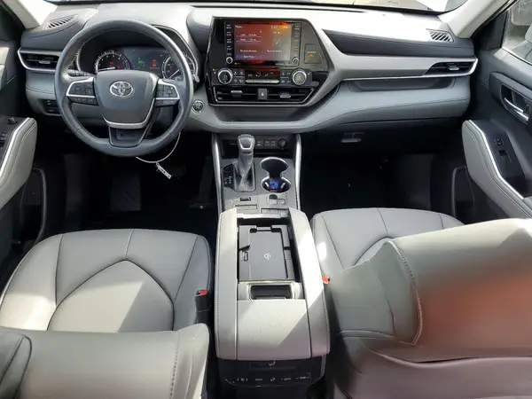 5TDGZRBH3NS244502 2022 TOYOTA HIGHLANDER - Image 8