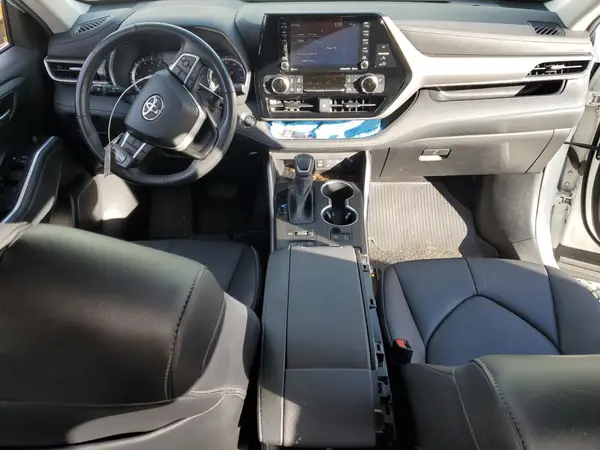5TDGZRBH3NS244743 2022 TOYOTA HIGHLANDER - Image 8