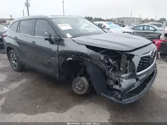 5TDGZRBH3NS247271 2022 TOYOTA HIGHLANDER