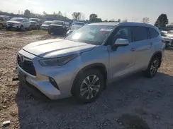 5TDGZRBH3NS566864 2022 TOYOTA HIGHLANDER