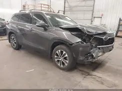 5TDGZRBH3NS568887 2022 TOYOTA HIGHLANDER