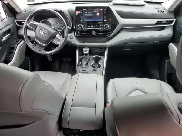 5TDGZRBH3NS573796 2022 TOYOTA HIGHLANDER - Image 8