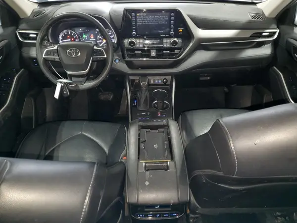 5TDGZRBH3NS579419 2022 TOYOTA HIGHLANDER - Image 8