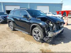 5TDGZRBH3NS583261 2022 TOYOTA HIGHLANDER