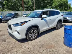 5TDGZRBH3NS584278 2022 TOYOTA HIGHLANDER