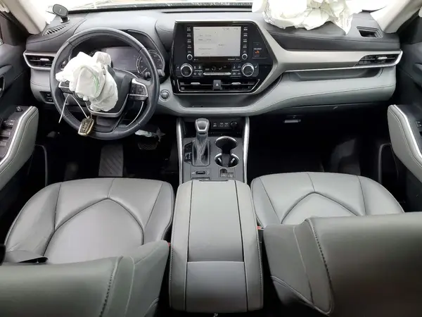 5TDGZRBH3NS587424 2022 TOYOTA HIGHLANDER - Image 8