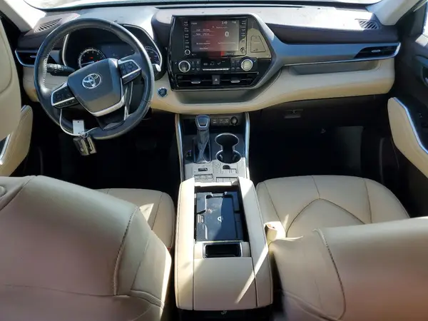 5TDGZRBH3NS595264 2022 TOYOTA HIGHLANDER - Image 8