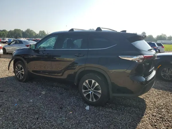 5TDGZRBH4LS022676 2020 TOYOTA HIGHLANDER - Image 2