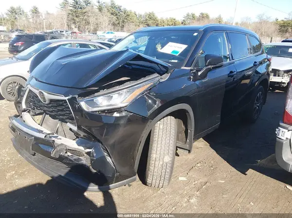 5TDGZRBH4LS024556 2020 TOYOTA HIGHLANDER - Image 2