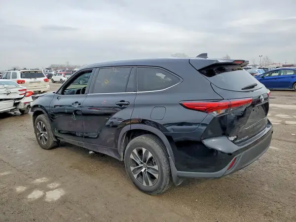 5TDGZRBH4LS028820 2020 TOYOTA HIGHLANDER - Image 2