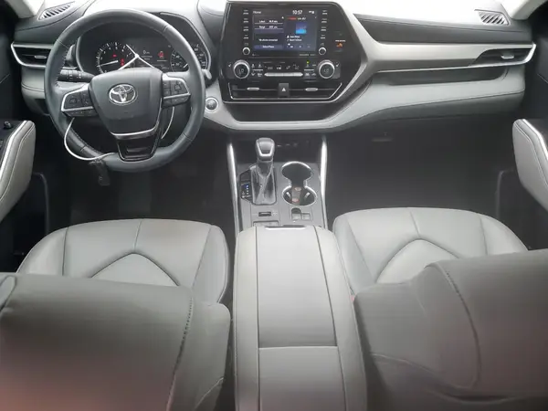 5TDGZRBH4LS502670 2020 TOYOTA HIGHLANDER - Image 8