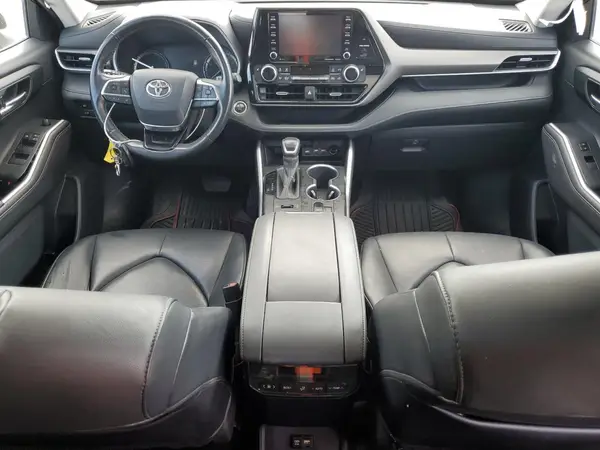 5TDGZRBH4LS503950 2020 TOYOTA HIGHLANDER - Image 8