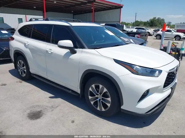 5TDGZRBH4LS521641 2020 TOYOTA HIGHLANDER - Image 1
