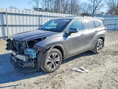 5TDGZRBH4MS072429 2021 TOYOTA HIGHLANDER