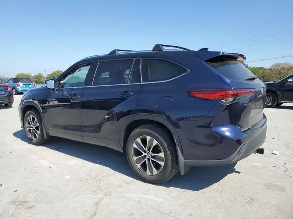 5TDGZRBH4MS088145 2021 TOYOTA HIGHLANDER - Image 2