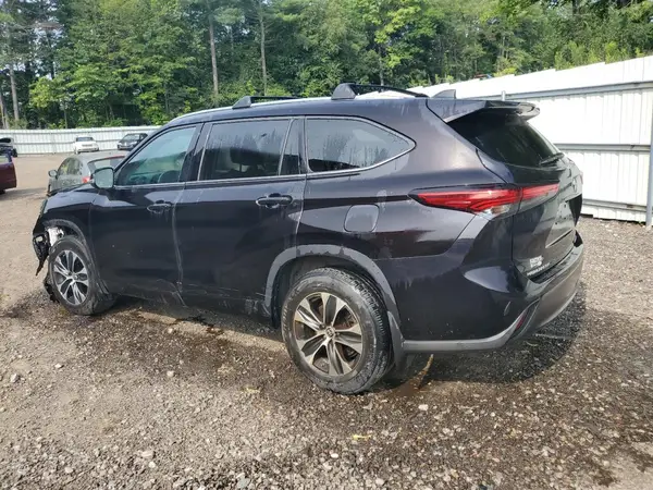 5TDGZRBH4MS094897 2021 TOYOTA HIGHLANDER - Image 2