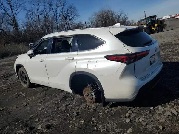 5TDGZRBH4MS100973 2021 TOYOTA HIGHLANDER - Image 2
