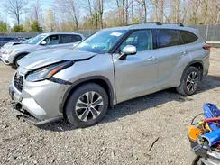 5TDGZRBH4MS104070 2021 TOYOTA HIGHLANDER