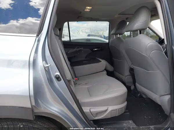 5TDGZRBH4MS146402 2021 TOYOTA HIGHLANDER - Image 8