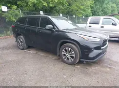 5TDGZRBH4MS148084 2021 TOYOTA HIGHLANDER