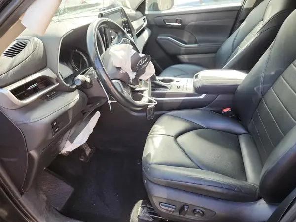 2021 TOYOTA HIGHLANDER auction photo 7