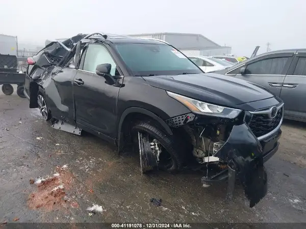 5TDGZRBH4MS523942 2021 TOYOTA HIGHLANDER - Image 1