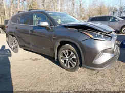 5TDGZRBH4MS541695 2021 TOYOTA HIGHLANDER