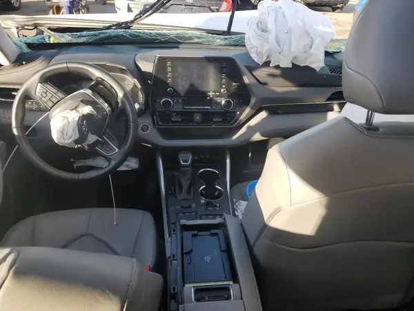 5TDGZRBH4MS544029 2021 TOYOTA HIGHLANDER - Image 8