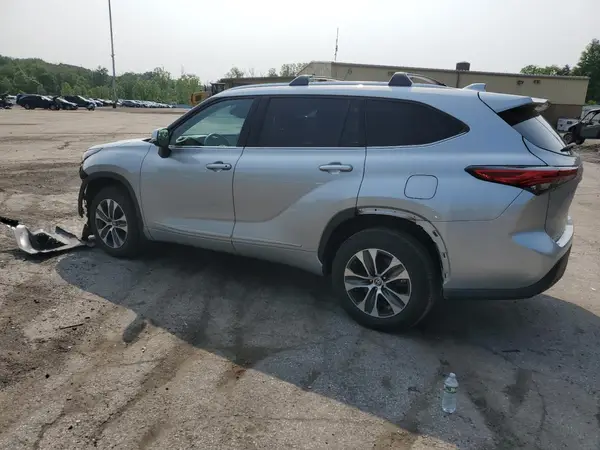 5TDGZRBH4MS552129 2021 TOYOTA HIGHLANDER - Image 2