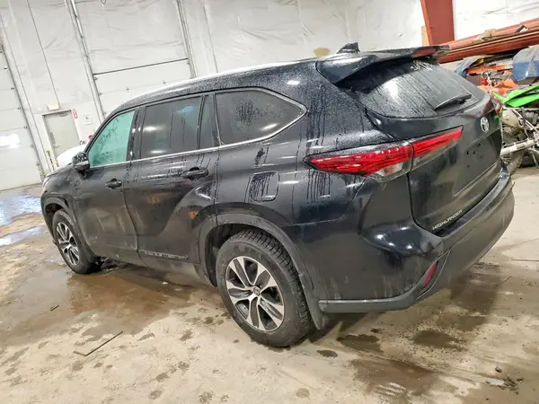 5TDGZRBH4MS554592 2021 TOYOTA HIGHLANDER - Image 2