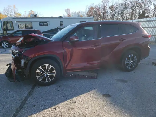 5TDGZRBH4NS183905 2022 TOYOTA HIGHLANDER - Image 1