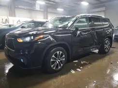 5TDGZRBH4NS195102 2022 TOYOTA HIGHLANDER