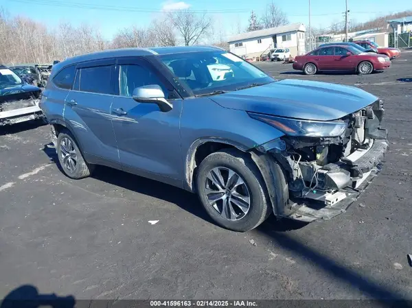 5TDGZRBH4NS203134 2022 TOYOTA HIGHLANDER - Image 1