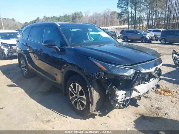 5TDGZRBH4NS215445 2022 TOYOTA HIGHLANDER - Image 1