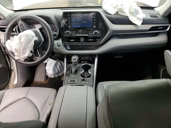 5TDGZRBH4NS221536 2022 TOYOTA HIGHLANDER - Image 8