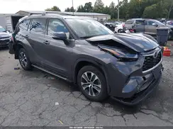 5TDGZRBH4NS227367 2022 TOYOTA HIGHLANDER