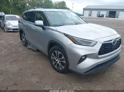 5TDGZRBH4NS228504 2022 TOYOTA HIGHLANDER