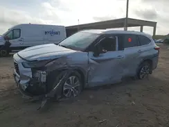 5TDGZRBH4NS231578 2022 TOYOTA HIGHLANDER