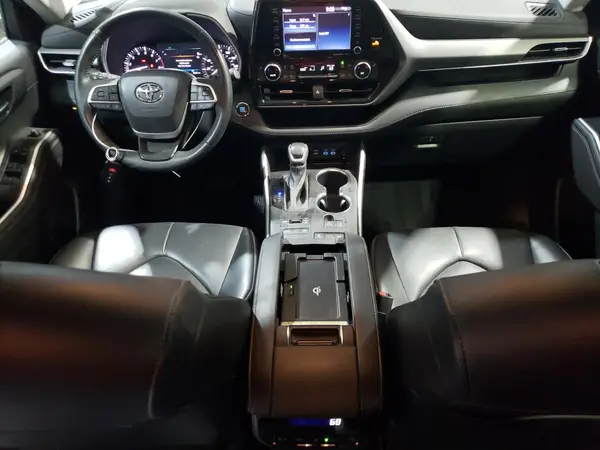 5TDGZRBH4NS244010 2022 TOYOTA HIGHLANDER - Image 8