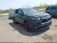 5TDGZRBH4NS563794 2022 TOYOTA HIGHLANDER