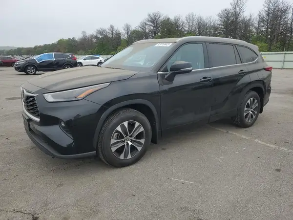 5TDGZRBH4NS581356 2022 TOYOTA HIGHLANDER - Image 1