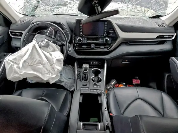 5TDGZRBH4NS582152 2022 TOYOTA HIGHLANDER - Image 8