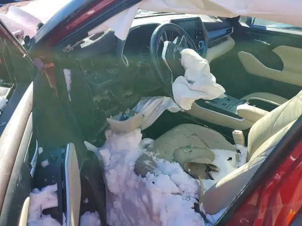 5TDGZRBH4NS583544 2022 TOYOTA HIGHLANDER - Image 8