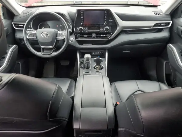 5TDGZRBH4NS592275 2022 TOYOTA HIGHLANDER - Image 8