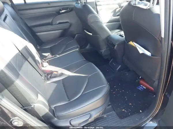 5TDGZRBH5LS012741 2020 TOYOTA HIGHLANDER - Image 8