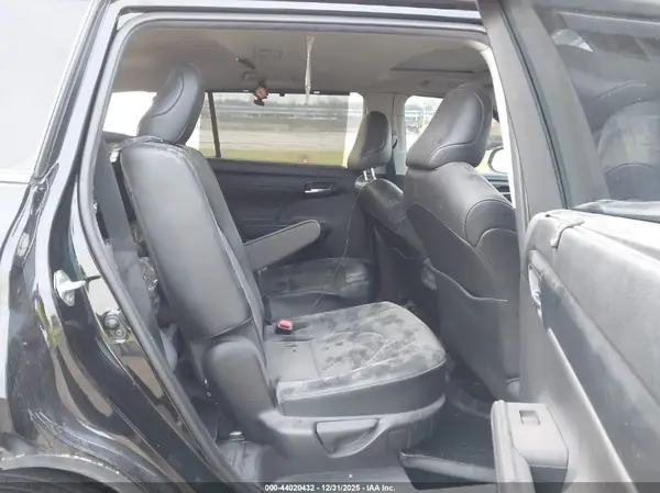5TDGZRBH5LS015607 2020 TOYOTA HIGHLANDER - Image 8